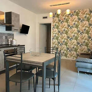 https://vivaldi-home-immobili-e-soluzioni-rent.italymilanhotels.net