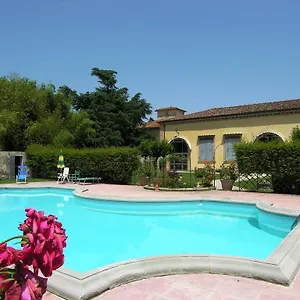 https://villa-senni.it-tuscanyhotel.com